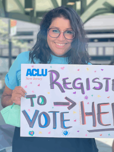 ACLU-NJ Campaign Strategist Alejandra Soto encouraging people to register to vote.