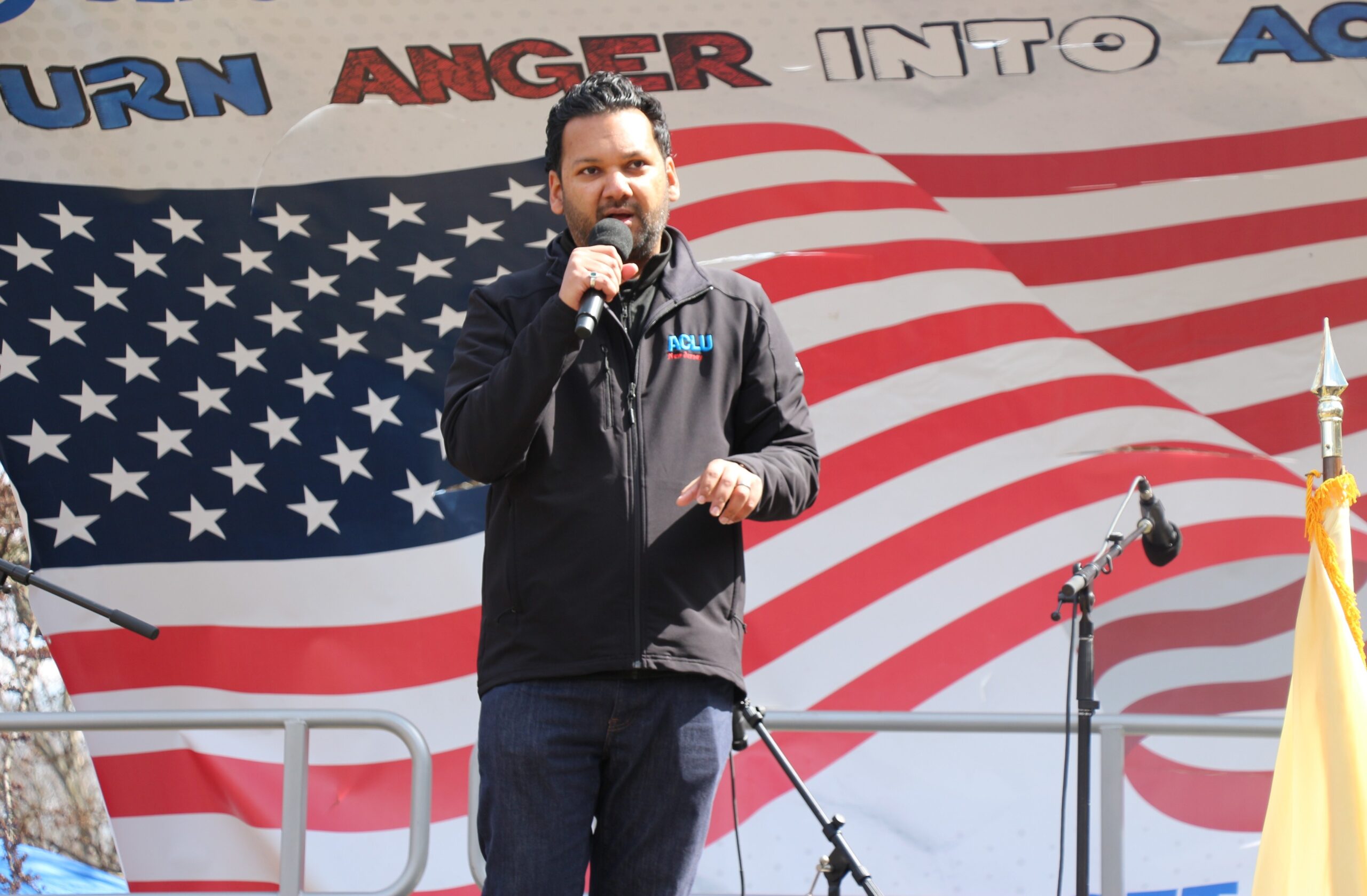 amol speaking at montclair no kings