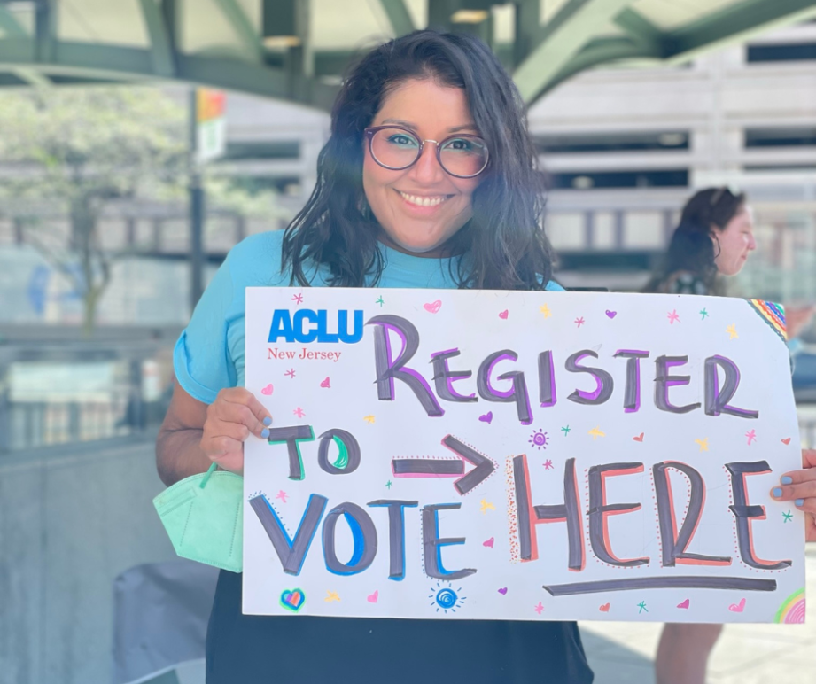 ACLU-NJ Campaign Strategist Alejandra Soto encouraging people to register to vote.